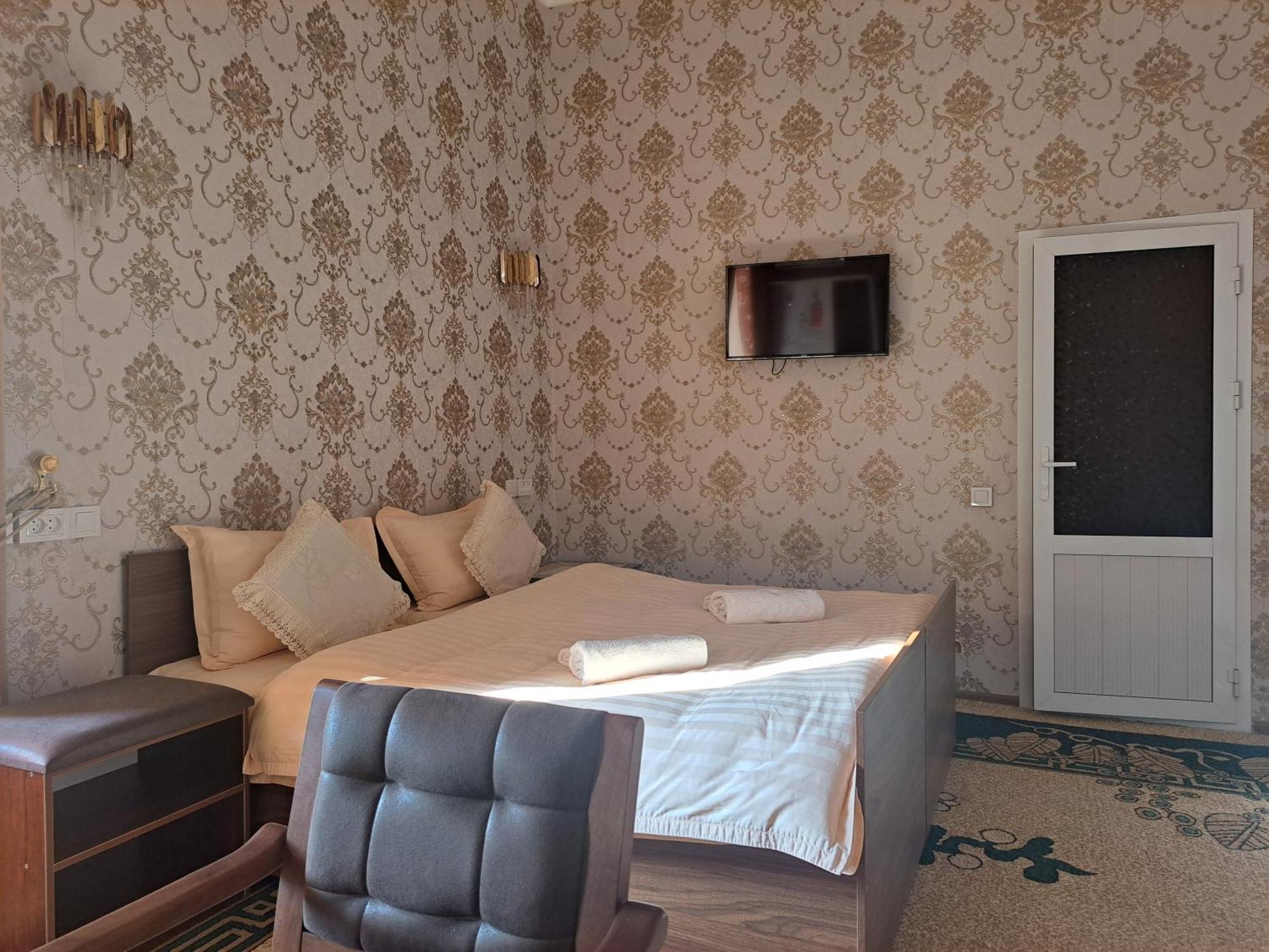 Royal Lux Guest House سمرقند الغرفة الصورة