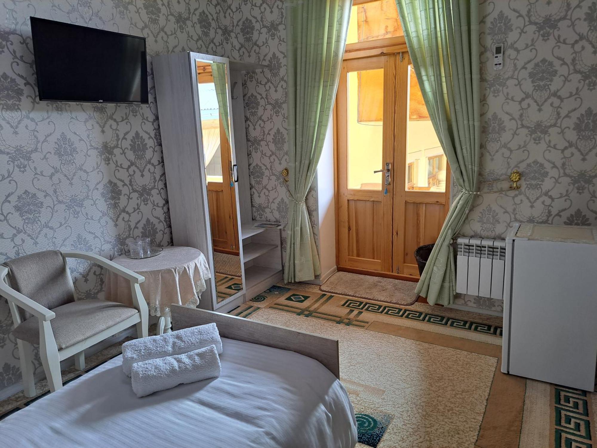 Royal Lux Guest House سمرقند الغرفة الصورة
